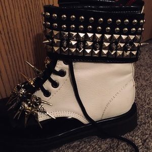 Demonia punk boots with bird skulls size 8 goth
